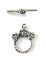 トグル（３フラワー）アンティークシルバー