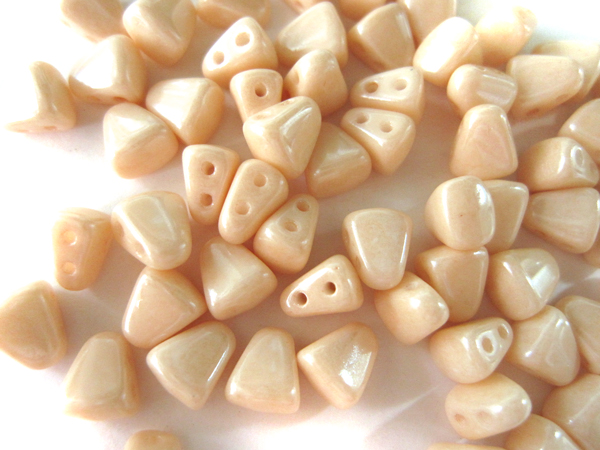 NIB-BIT 6ｘ5mm チョークベージュ