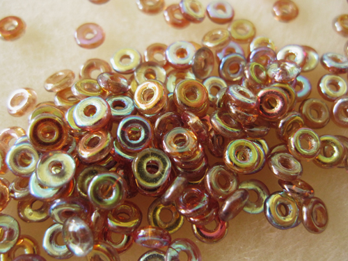オービーズ　3.8x1mm （ブラウンレインボー/クリスタル）