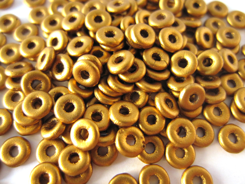 オービーズ　3.8x1mm（ブラスゴールド）