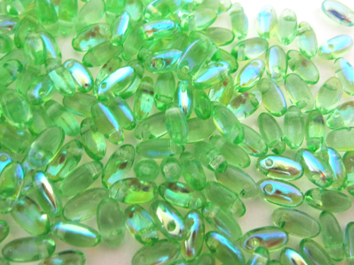 Rizoビーズ 2.5x6mm　ペリドットAB