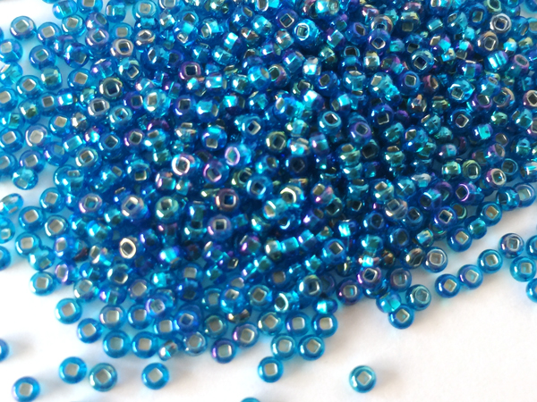 ダークアクアシルバーラインAB（11/0） チェコ製