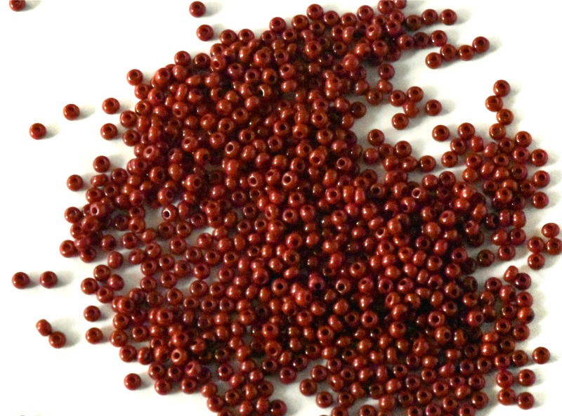 ミディアムブラウン（11/0） チェコ製 約24ｇ/ケース