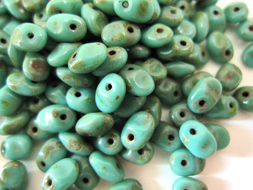 スーパーウノビーズ 2.5ｘ5mm（グリーンターコイズ/ダークトラバーチン）