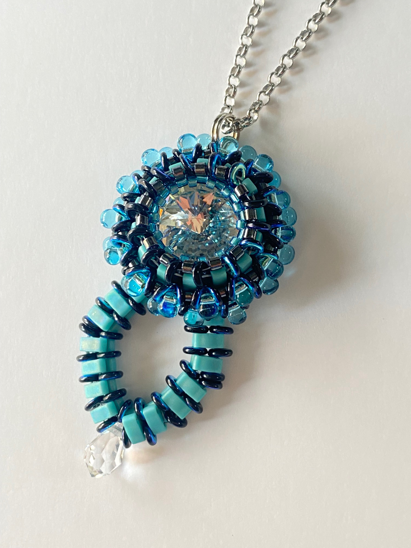 THE WILD FLOWER PENDANT完成写真