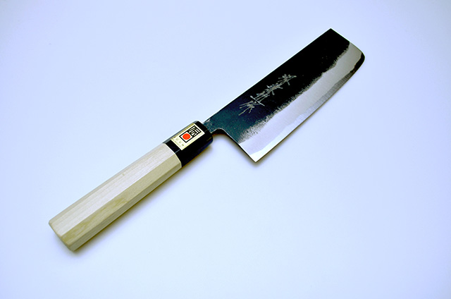 【藤井刃物製作所】21　黒打菜切包丁　白二鋼 水牛柄 170mm