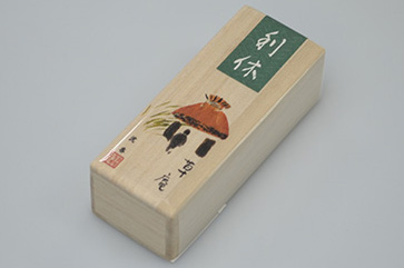 【奥野晴明堂】利休ミニ桐　草庵