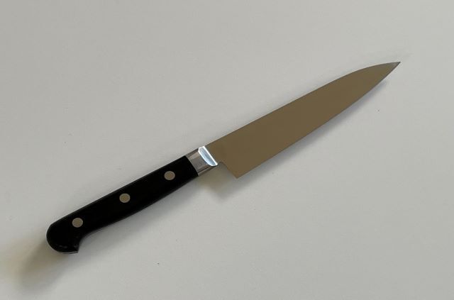 【堺石藤】15　貞宗ペティナイフ　120mmサヤ付