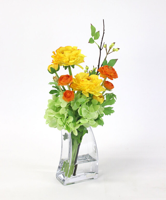 エミリオ・ロバ リアルで大胆なアーティフィシャルフラワーと精工でキャッチーなベース