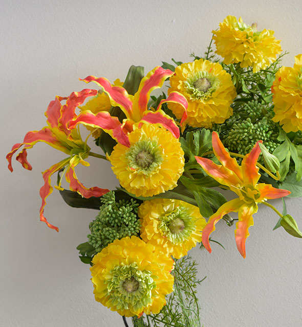 迎春ラナンキュラス&グロリオサリースL25 アートフラワー アーティ