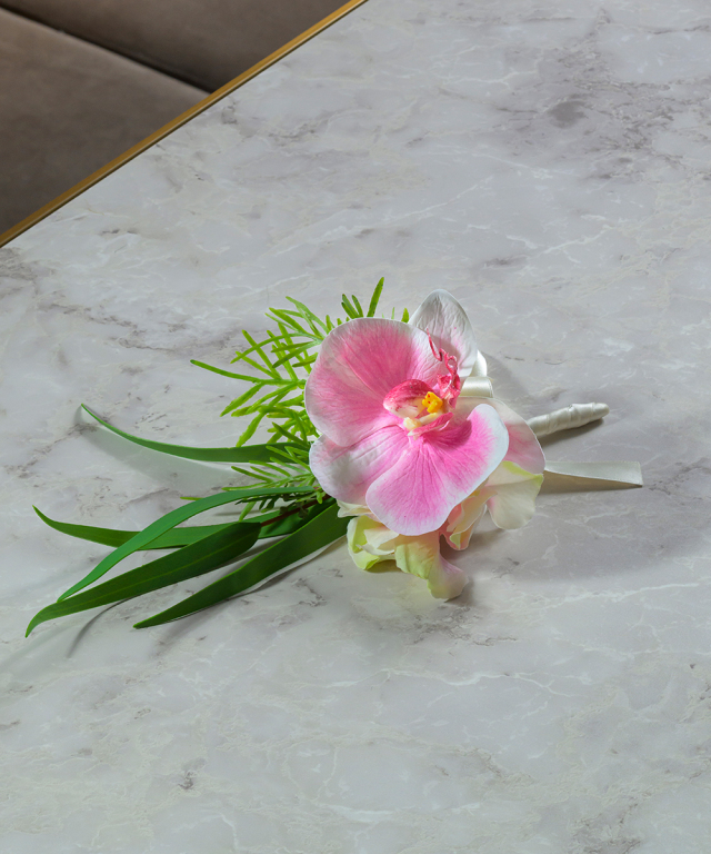 オーダー】ブライダルブートニア・ファレノプシス アーティフィシャル