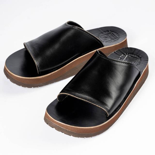 The Sandalman Slider Black Chromexcel サンダルマン スライダー