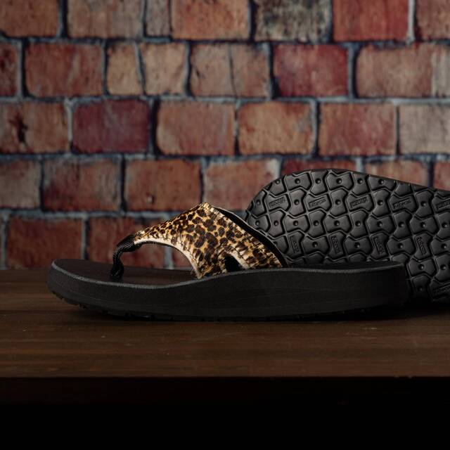 The Sandalman 501 ベビーレオパード x Black Bullhide ウエスコ
