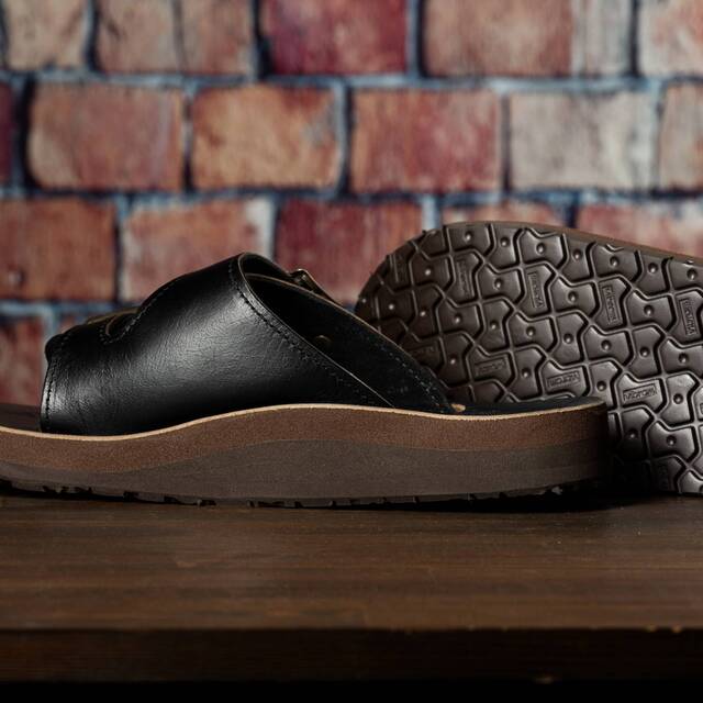 The Sandalman Double Straps Black Chromexcel サンダルマン ダブル