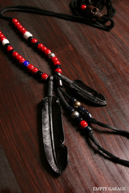 Rooster King & Co.　Carved Leather feather Necklace "Antique Venetian Beads Custom" Black