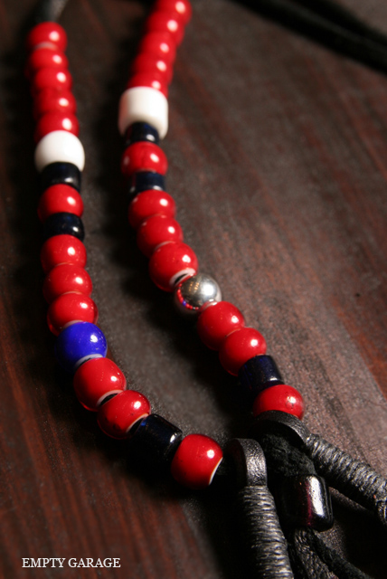 Rooster King & Co.　Carved Leather feather Necklace "Antique WhiteHeart Custom