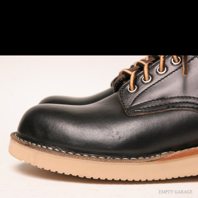 WHITES 2012 EMPTY GARAGE MODEL