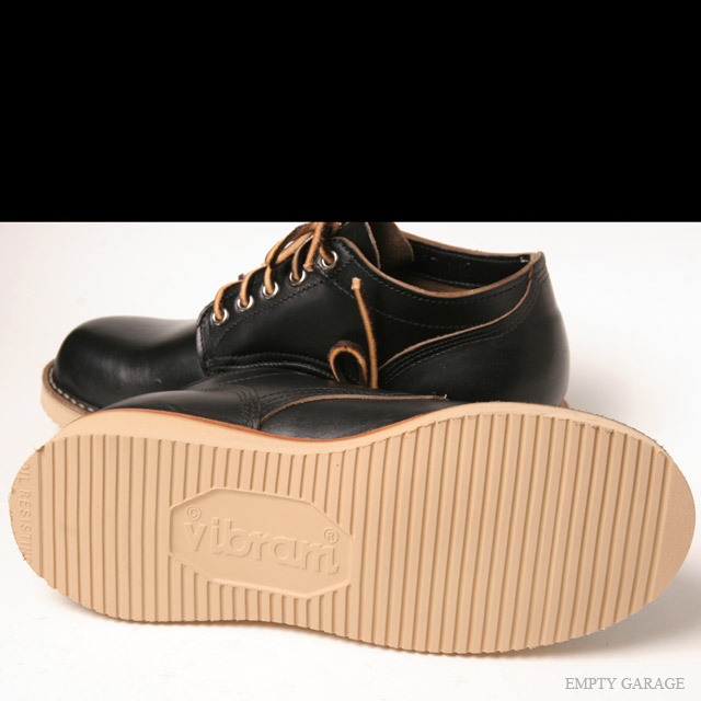 WHITES 2012 EMPTY GARAGE MODEL