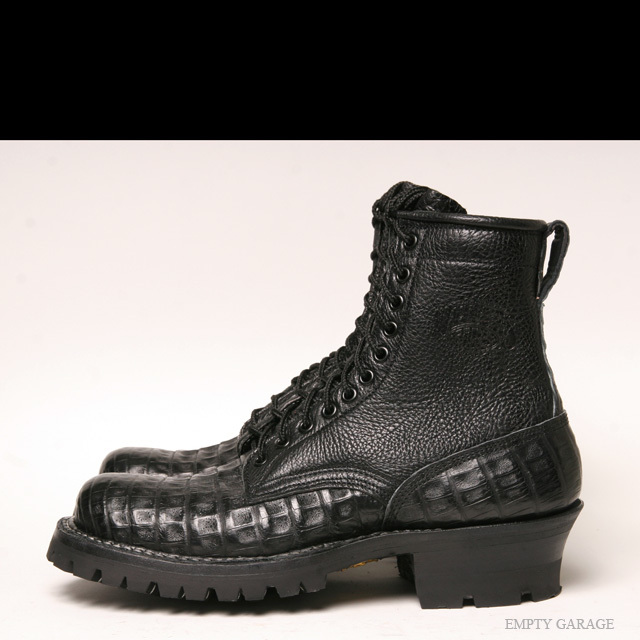 WHITES 2012 EMPTY GARAGE MODEL