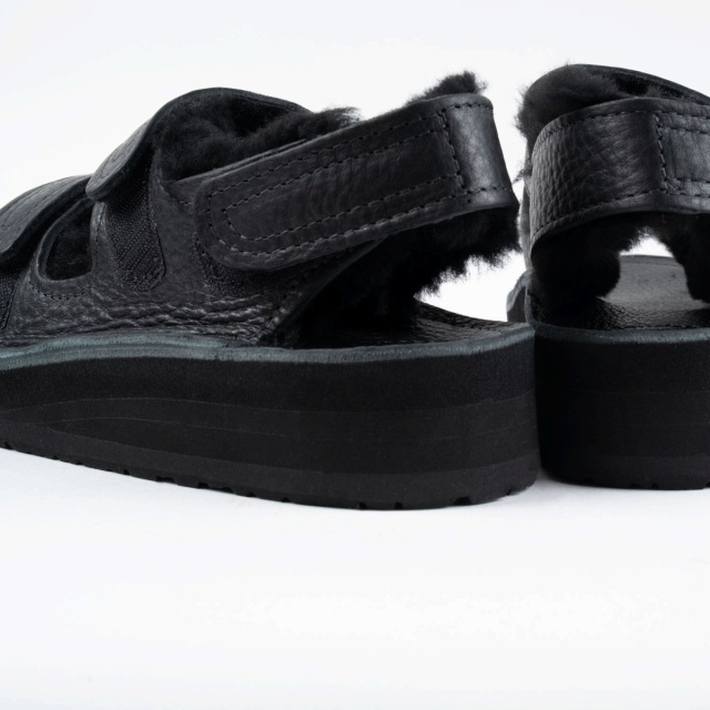 The Sandalman BSSB Black Sheepskin Bullhide サンダルマン