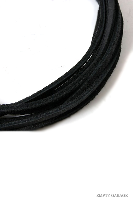 ブラックレザーレース