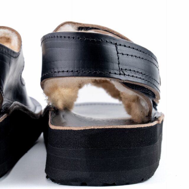 The Sandalman BSSB Natural Sheepskin Black Chromexcel サンダルマン ムートンサンダル