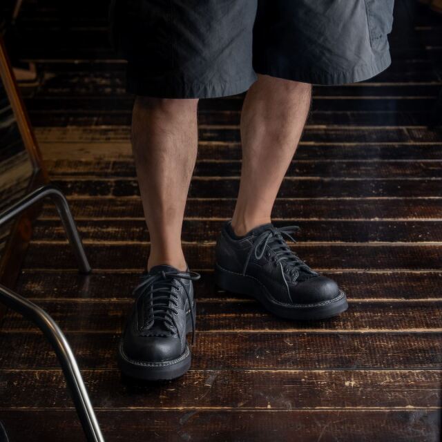 ホワイツ] WHITE'S BOOTS 300LTT LOW CUT Black Bison x Oiled