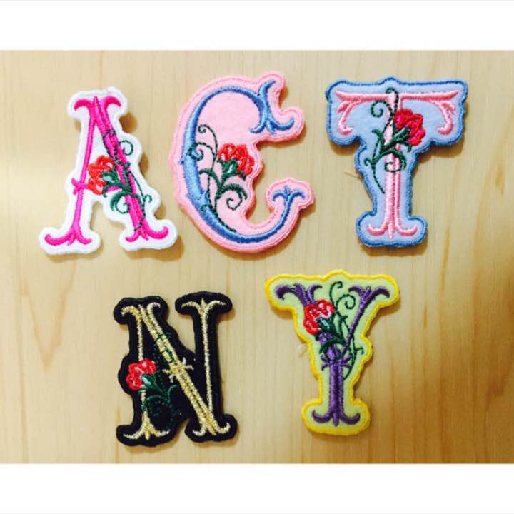 イニシャル花（小）