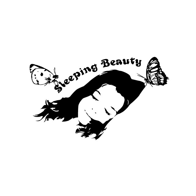 眠れる森の美女　プリントＴシャツ