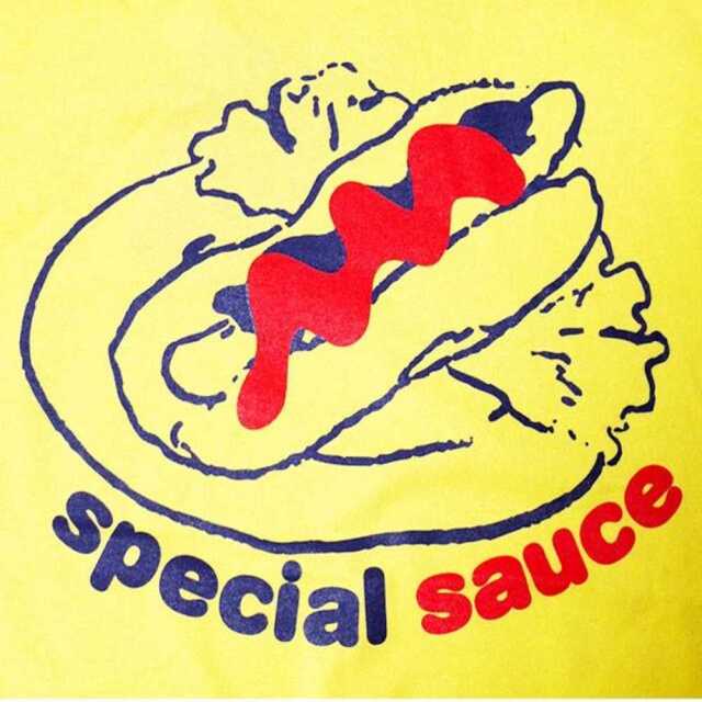 ホットドックプリントTシャツ