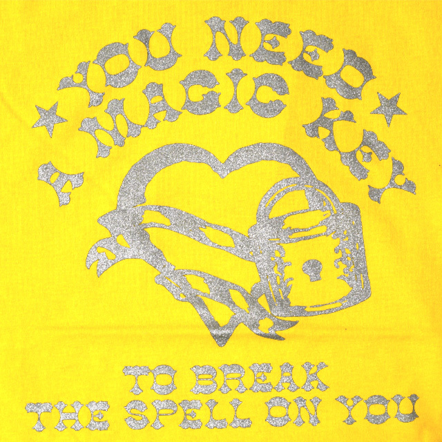 ハートプリントTシャツ