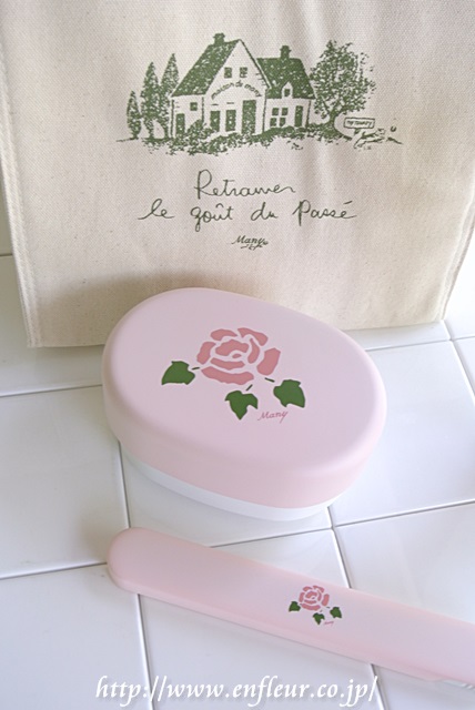マニー　コンパクトランチＢＯＸ（ローズ）