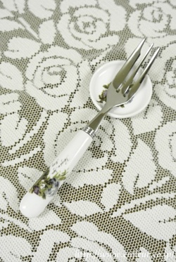 マニー　ブルーローズ陶器　ケーキフォーク