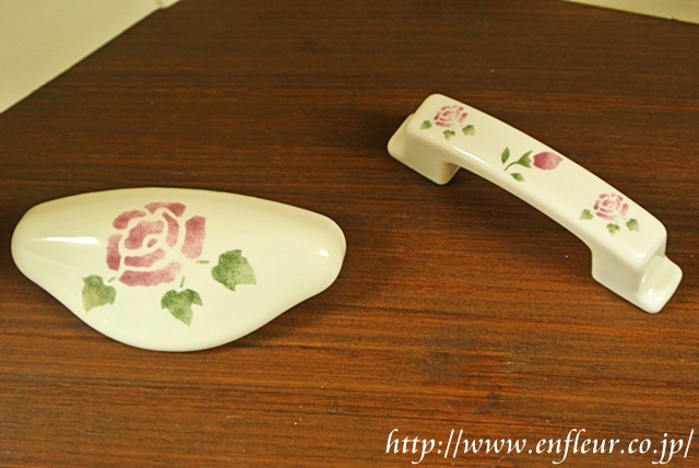 マニー ローズ陶器 U字型ハンドル