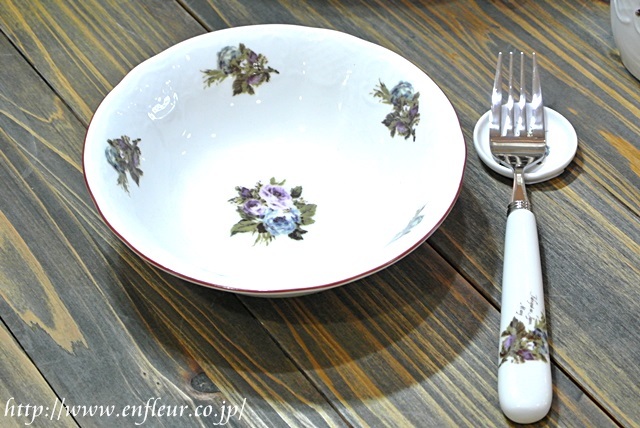 マニー ブルーローズ陶器 サラダボウル【マニーと薔薇の雑貨のアン