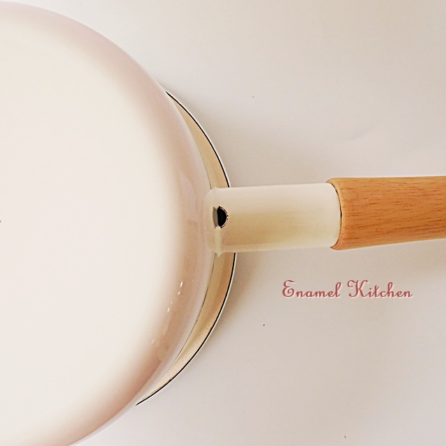 マニーローズ ホーロー 16cm スープパン　片手鍋　新品 楽天市場】Many（マニー）ローズ ホーロー16cmスープパン : Cats Paw