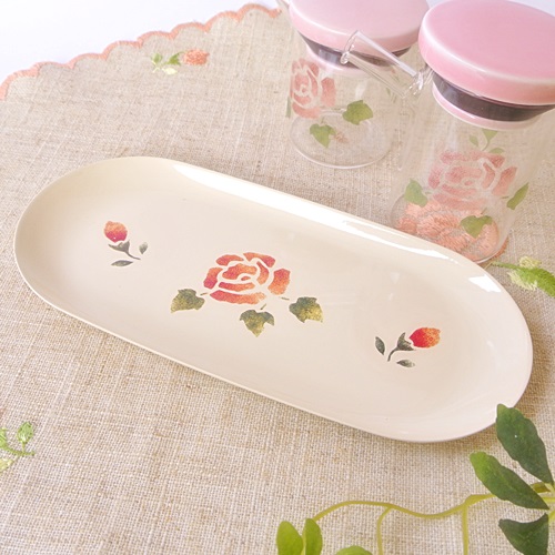 マニー ローズホロー カスタートレー（オーバル）【マニーと薔薇の雑貨