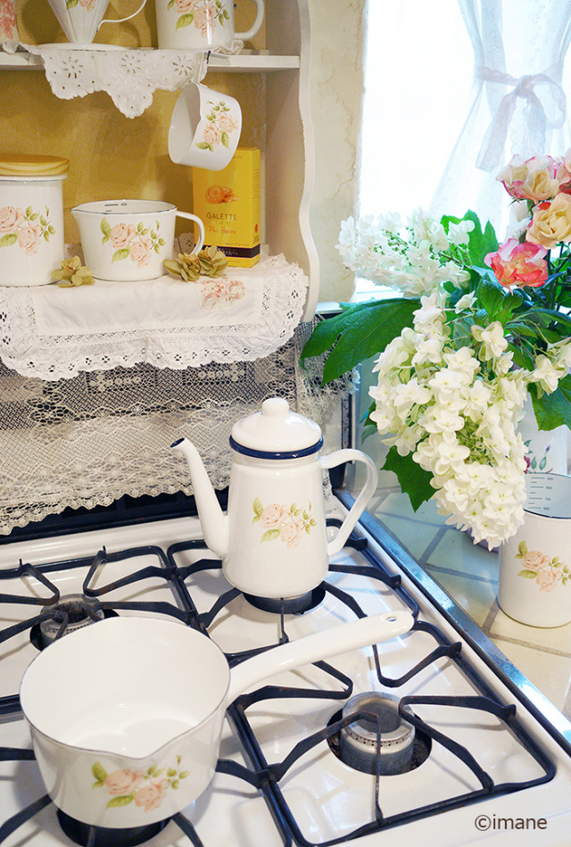 イマン ダイアナローズ ホーロー コーヒーポット【イマン＆マニー薔薇  