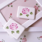 マニー　ローズ陶器　タイルマグネット