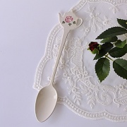 マニー　ローズホーロー　ティーポット型スプーン