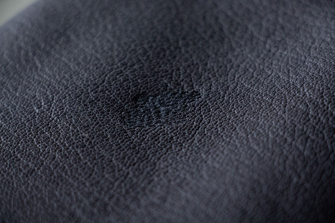 イッテン/TESAGE/炭色