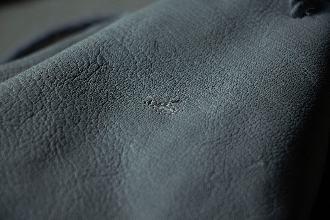 イッテン/TESAGE/銀鼠色