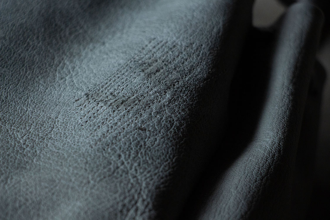 イッテン/TESAGE/銀鼠色