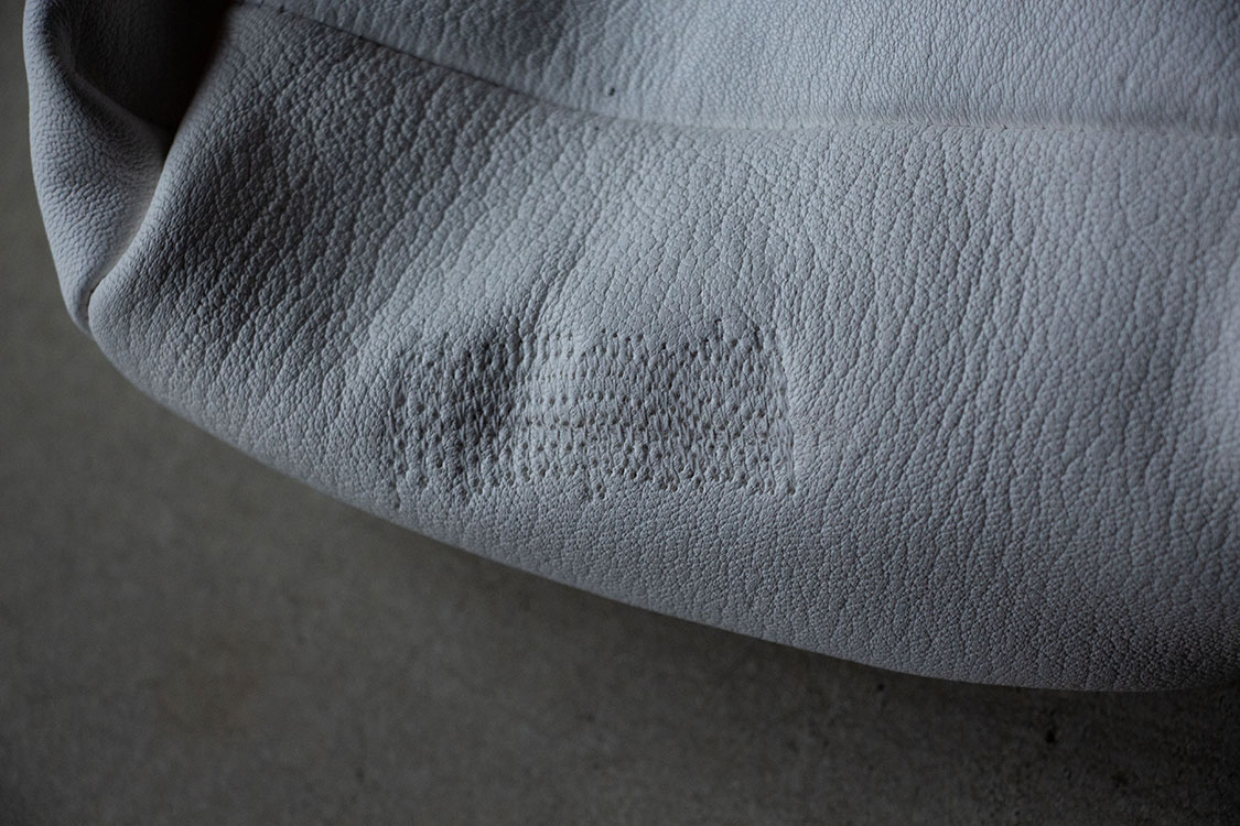 イッテン/TESAGE/白色