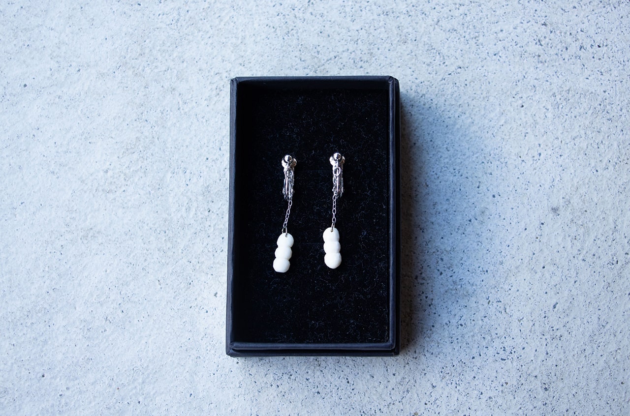 けもの舎　粒　イヤリング