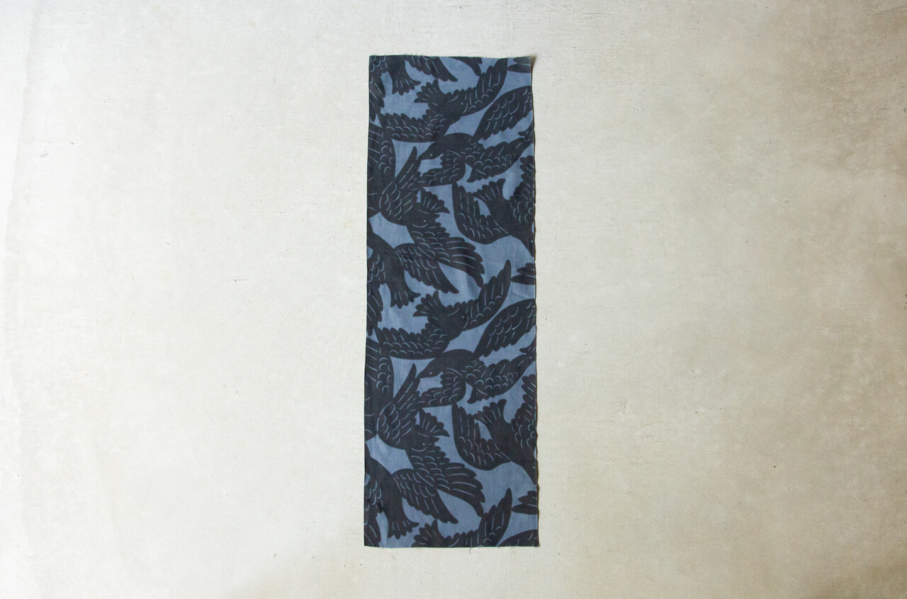 縁日　よつめ染布舎 TENUGUI　カラスの群れ