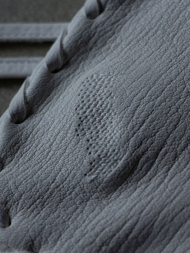 山ノ頂 HOGUCHI-IRE（ほぐちいれ）　鹿革