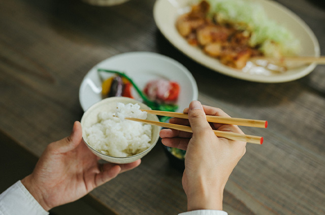 おかえりの箸　食卓