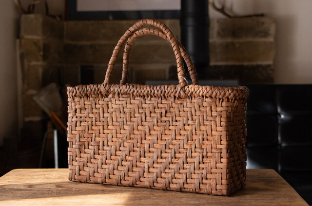 花香房　葡萄かご