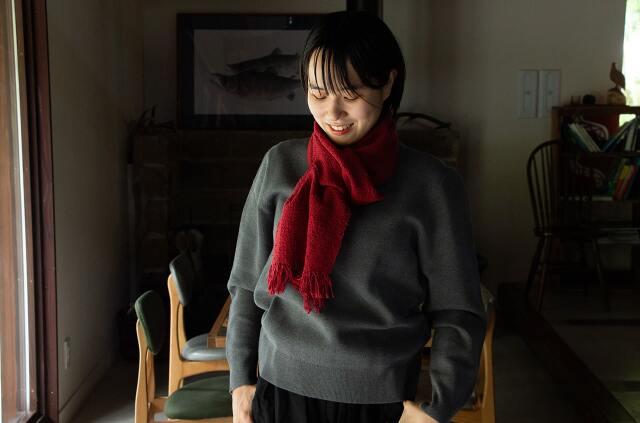 鄙子さんのガラ紡マフラー 坂口鄙子（さかぐちひなこ）